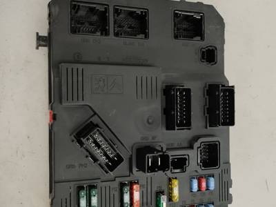 CAJA RELES FUSIBLES CITROEN XSARA PICASSO 2010 1.6 16V HDI (90 CV)