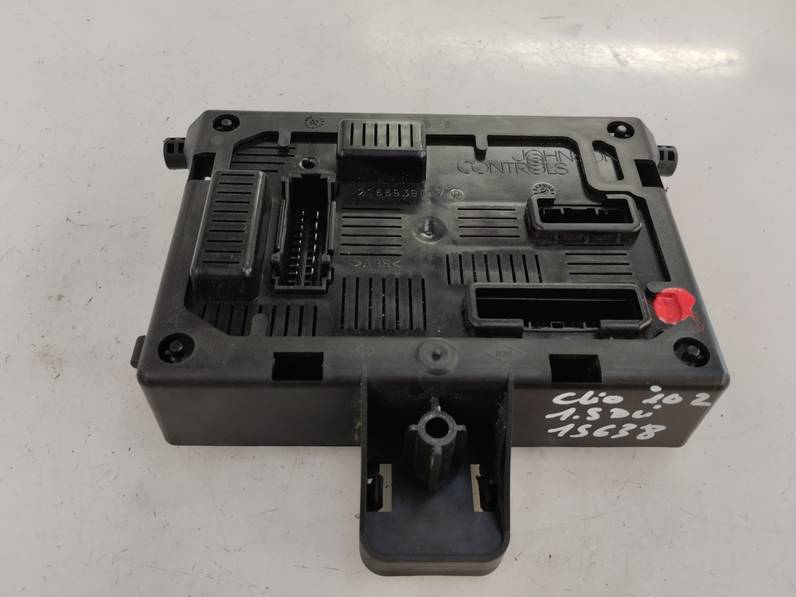 CAJA RELES FUSIBLES RENAULT CLIO III 2010 1.5 DCI D (86 CV)