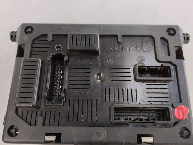 CAJA RELES FUSIBLES RENAULT CLIO III 2010 1.5 DCI D (86 CV)