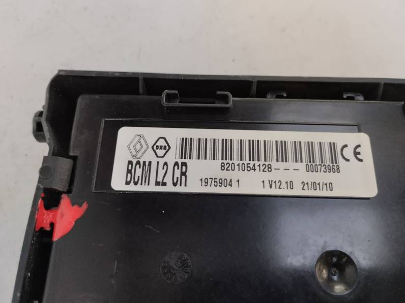 CAJA RELES FUSIBLES RENAULT CLIO III 2010 1.5 DCI D (86 CV)