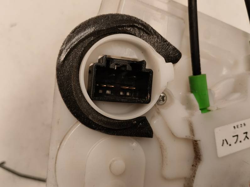 CERRADURA PUERTA DELANTERA IZQUIERDA MAZDA 3 LIM 2009 2.2 TURBODIESEL (150 CV)