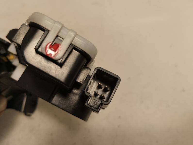 CERRADURA MALETERO PORTON MAZDA 3 LIM 2009 2.2 TURBODIESEL (150 CV)