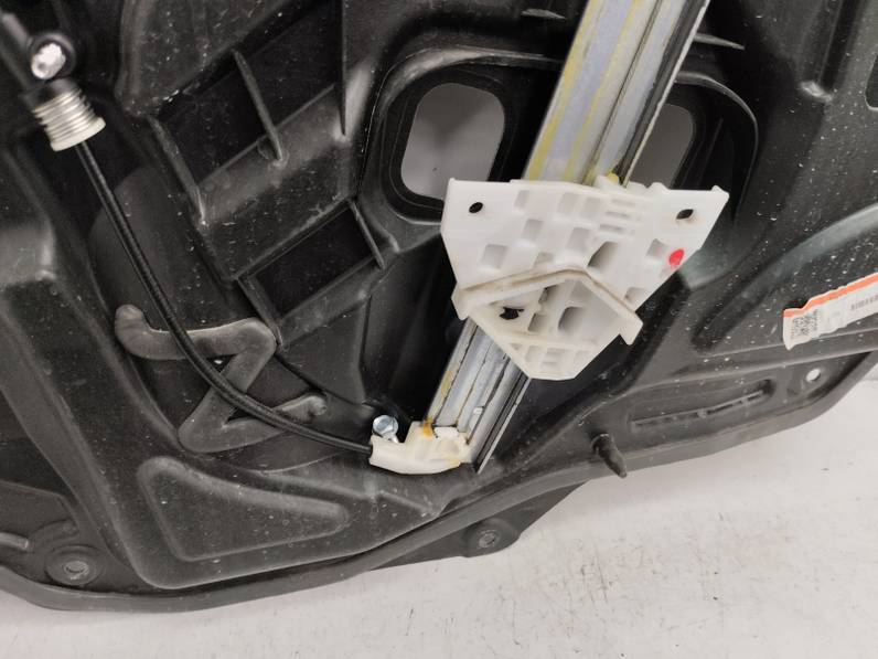 ELEVALUNAS DELANTERO IZQUIERDO MAZDA 3 LIM 2009 2.2 TURBODIESEL (150 CV)