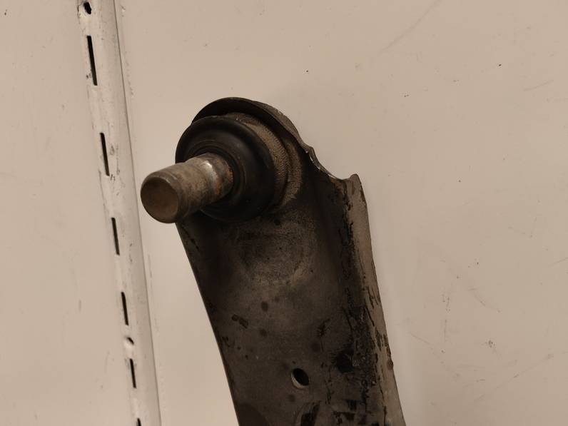 BRAZO SUSPENSION INFERIOR DELANTERO DERECHO MAZDA 3 LIM 2009 2.2 TURBODIESEL (150 CV)