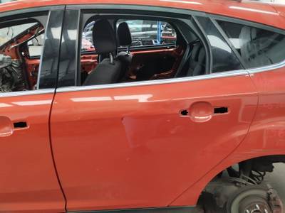 PUERTA TRASERA IZQUIERDA FORD FOCUS LIM 2011 1.6 TDCI (116 CV)