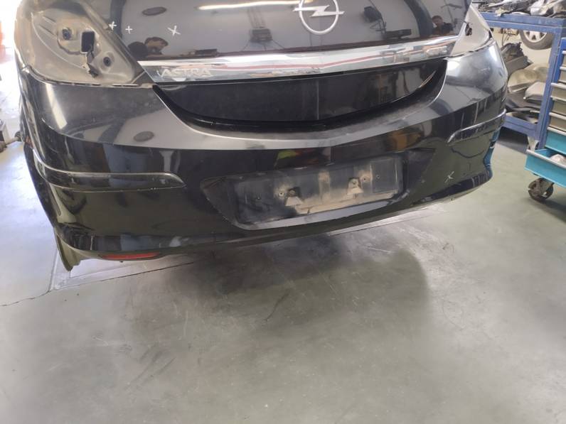 PARAGOLPES TRASERO OPEL ASTRA GTC 2006 1.9 CDTI (120 CV)