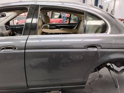 PUERTA TRASERA IZQUIERDA JAGUAR S TYPE 2006 2.7 V6 D (207 CV)