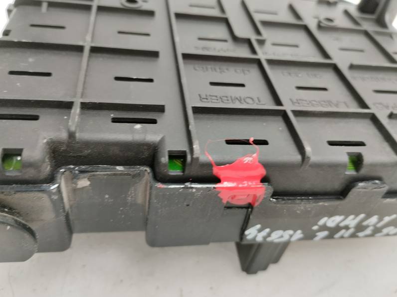 CAJA RELES FUSIBLES PEUGEOT 206 2011 1.4 HDI (68 CV)