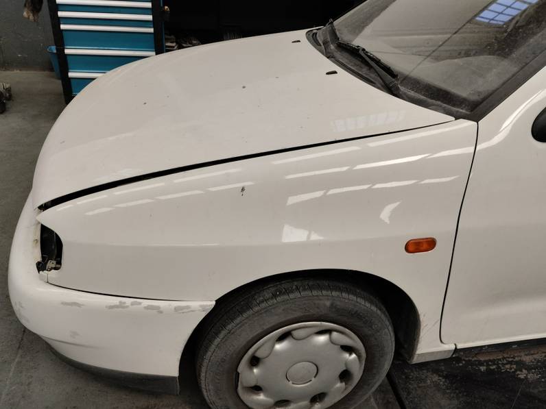 ALETA DELANTERA IZQUIERDA SEAT CORDOBA BERLINA 1999 1.4 (60 CV)