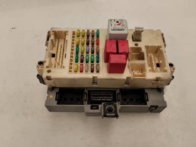 CAJA RELES FUSIBLES FIAT BRAVO 2007 1.9 8V JTD (120 CV)