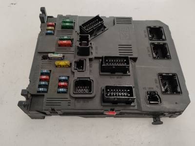 CAJA RELES FUSIBLES CITROEN XSARA PICASSO 2003 2.0 HDI (90 CV)