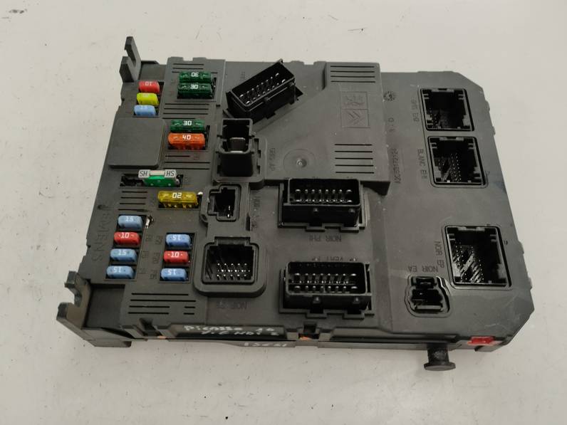 CAJA RELES FUSIBLES CITROEN XSARA PICASSO 2010 1.6 16V HDI (90 CV)