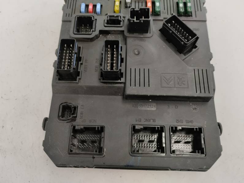 CAJA RELES FUSIBLES CITROEN XSARA PICASSO 2010 1.6 16V HDI (90 CV)