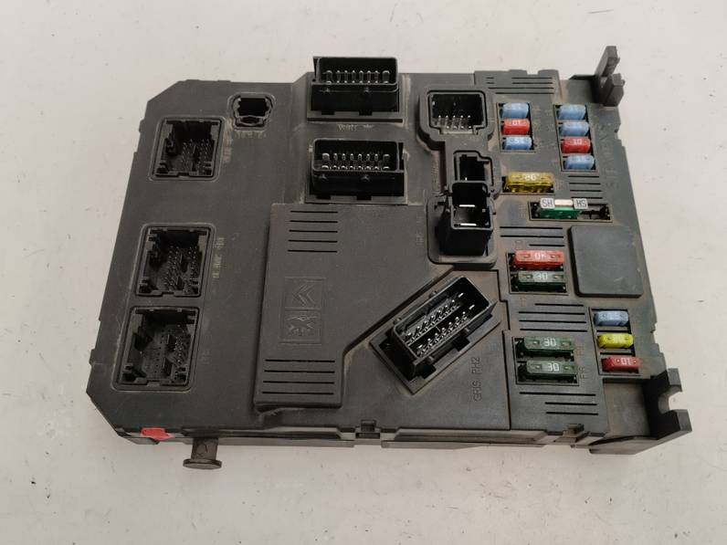 CAJA RELES FUSIBLES CITROEN C3 2005 1.4 HDI (68 CV)