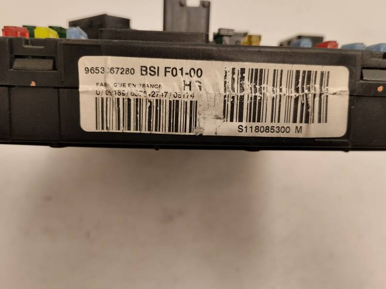 CAJA RELES FUSIBLES CITROEN C3 2005 1.4 HDI (68 CV)