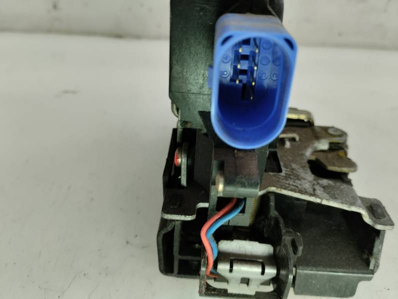 CERRADURA PUERTA TRASERA IZQUIERDA VOLKSWAGEN GOLF V BERLINA 2004 1.9 TDI (105 CV)