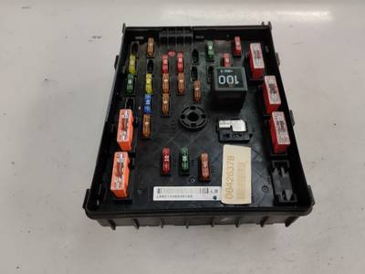 CAJA RELES FUSIBLES VOLKSWAGEN PASSAT BERLINA 2008 2.0 TDI DPF (170 CV)