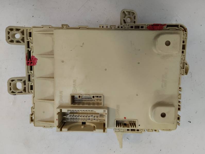 CAJA RELES FUSIBLES HYUNDAI I30 2012 1.4 (99 CV)