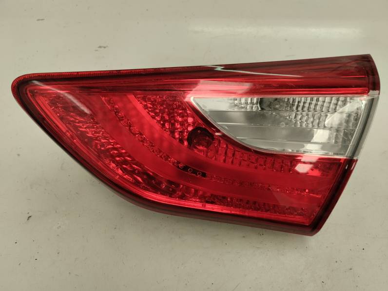 PILOTO TRASERO DERECHO INTERIOR HYUNDAI I30 2012 1.4 (99 CV)