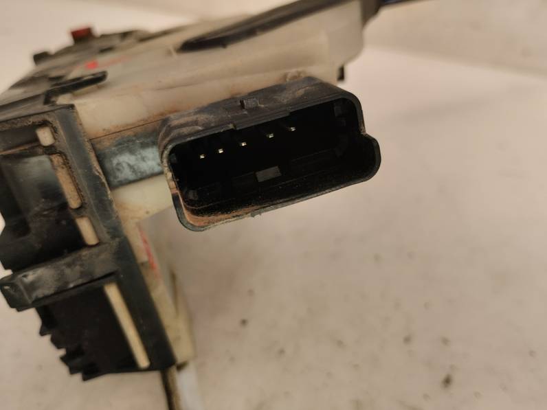 CERRADURA PUERTA TRASERA IZQUIERDA PEUGEOT 208 2013 1.4 HDI FAP (68 CV)