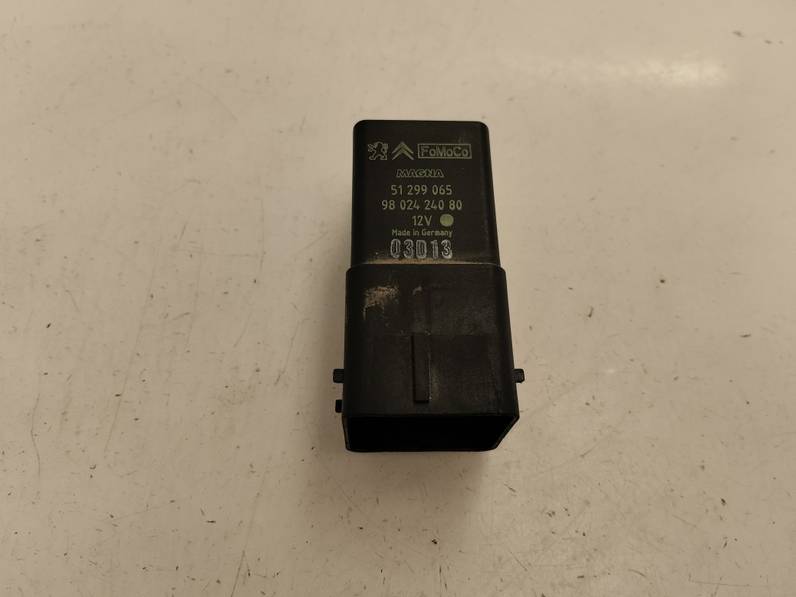 CAJA PRECALENTAMIENTO PEUGEOT 208 2013 1.4 HDI FAP (68 CV)