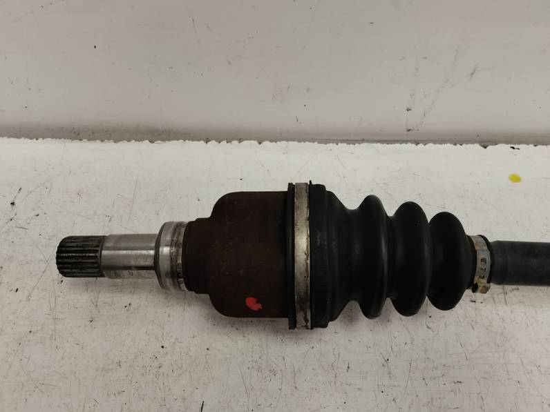 TRANSMISION DELANTERA IZQUIERDA PEUGEOT 208 2013 1.4 HDI FAP (68 CV)