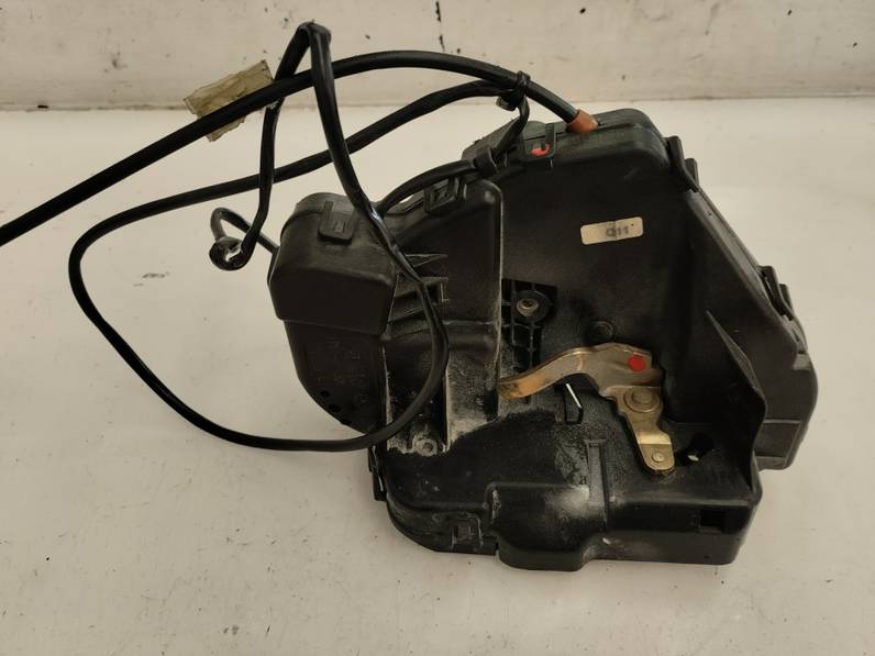 CERRADURA PUERTA TRASERA IZQUIERDA MERCEDES CLASE C BERLINA 2001 2.6 (170 CV)