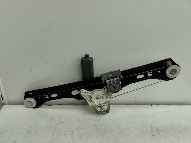 ELEVALUNAS TRASERO IZQUIERDO MERCEDES CLASE C BERLINA 2001 2.6 (170 CV)