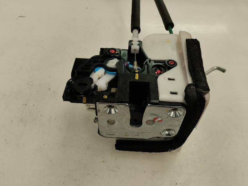 CERRADURA PUERTA TRASERA DERECHA HYUNDAI I10 2017 1.2 (87 CV)