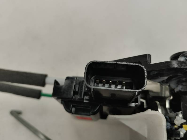 CERRADURA PUERTA TRASERA DERECHA HYUNDAI I10 2017 1.2 (87 CV)