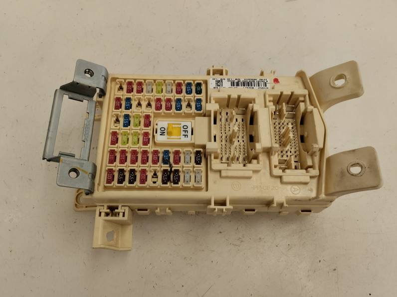 CAJA RELES FUSIBLES HYUNDAI I10 2017 1.2 (87 CV)