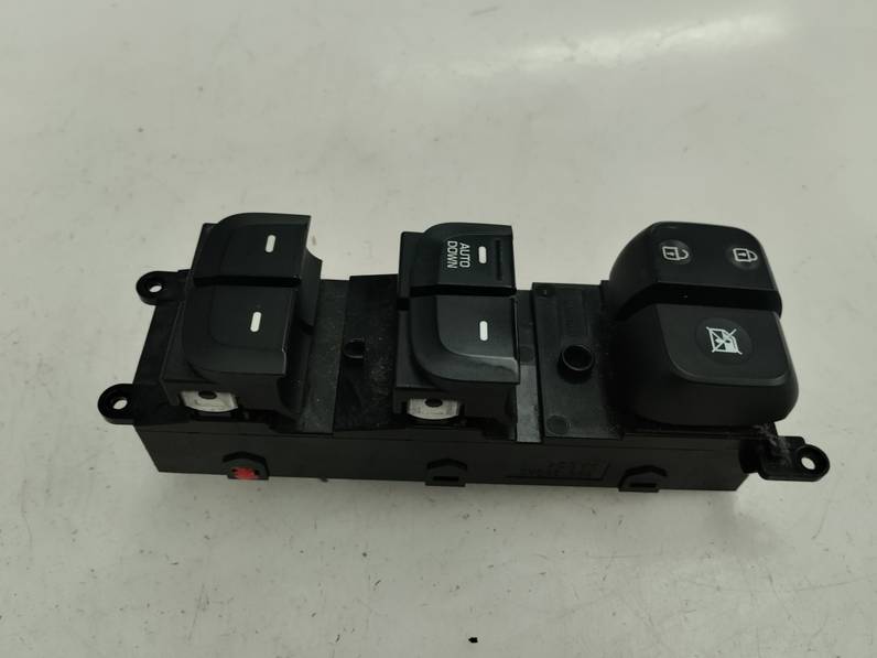 MANDO ELEVALUNAS DELANTERO IZQUIERDO HYUNDAI I10 2017 1.2 (87 CV)