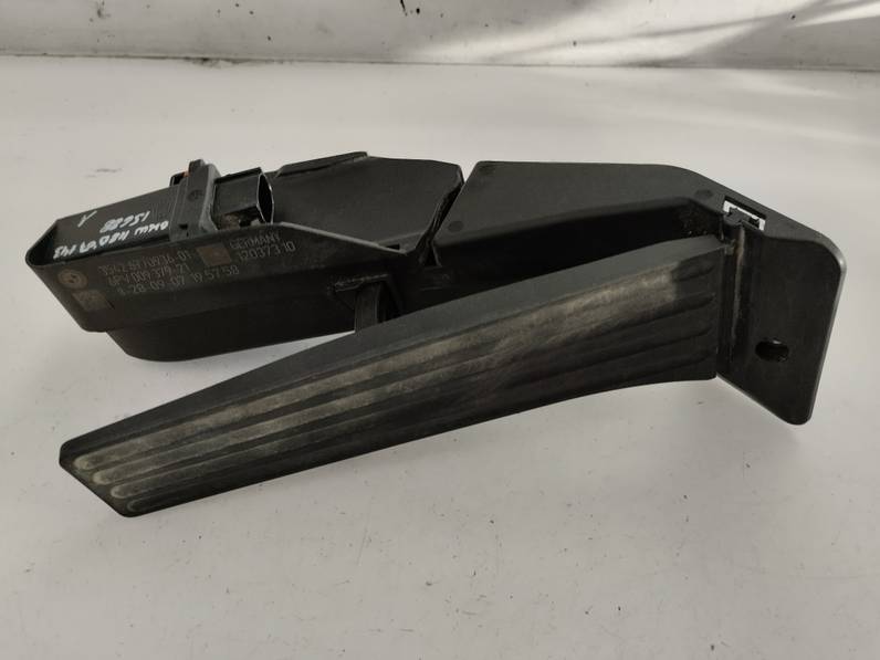 POTENCIOMETRO PEDAL BMW SERIE 1 BERLINA 2007 2.0 TURBODIESEL (143 CV)