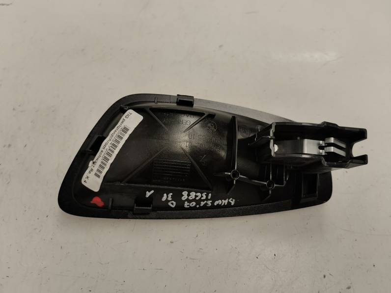 MANETA INTERIOR DELANTERA DERECHA BMW SERIE 1 BERLINA 2007 2.0 TURBODIESEL (143 CV)