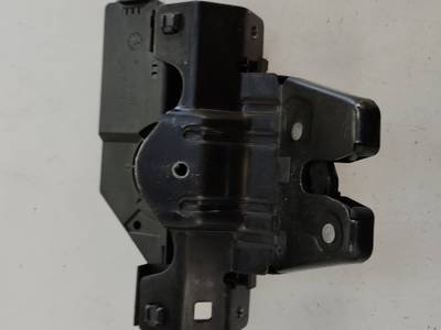 CERRADURA MALETERO PORTON BMW SERIE 1 BERLINA 2007 2.0 TURBODIESEL (143 CV)