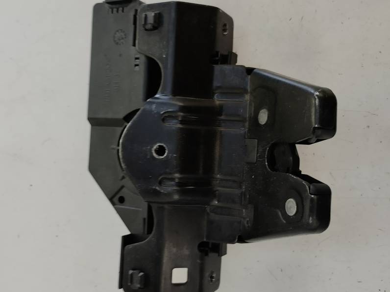 CERRADURA MALETERO PORTON BMW SERIE 1 BERLINA 2007 2.0 TURBODIESEL (143 CV)