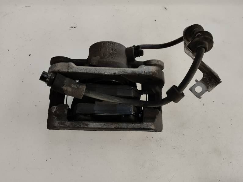 PINZA FRENO DELANTERA IZQUIERDA BMW SERIE 1 BERLINA 2007 2.0 TURBODIESEL (143 CV)