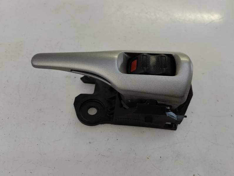 MANETA INTERIOR TRASERA DERECHA TOYOTA AURIS 2007 1.4 16V (97 CV)