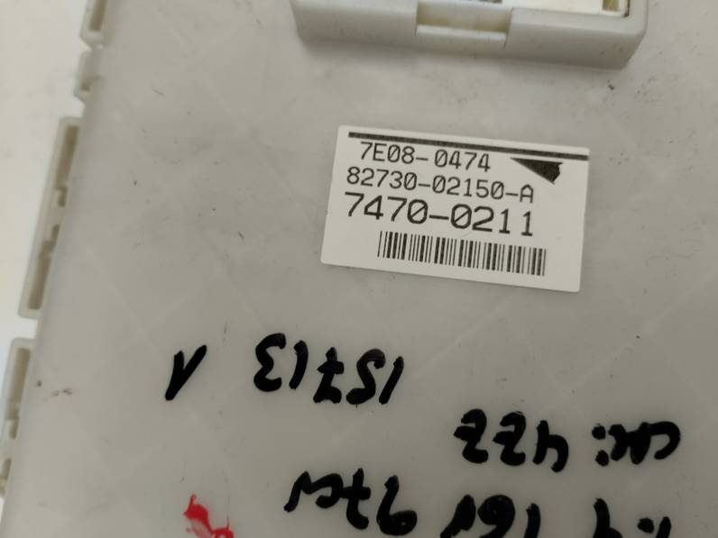 CAJA RELES FUSIBLES TOYOTA AURIS 2007 1.4 16V (97 CV)