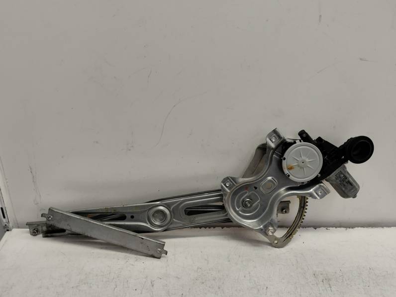 ELEVALUNAS DELANTERO DERECHO TOYOTA AURIS 2007 1.4 16V (97 CV)