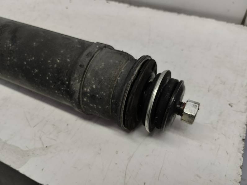 AMORTIGUADOR TRASERO DERECHO TOYOTA AURIS 2007 1.4 16V (97 CV)