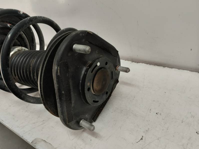 AMORTIGUADOR DELANTERO DERECHO TOYOTA AURIS 2007 1.4 16V (97 CV)