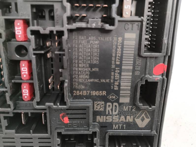 CAJA RELES FUSIBLES DACIA SANDERO 2022 1.0 TCE (101 CV)