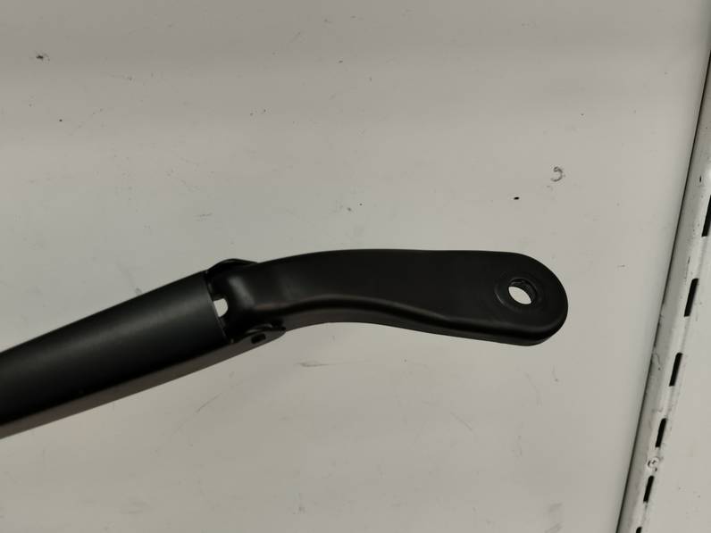 BRAZO LIMPIA DELANTERO DERECHO DACIA SANDERO 2022 1.0 TCE (101 CV)