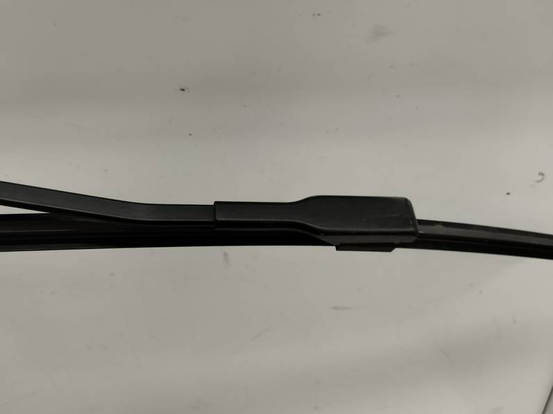 BRAZO LIMPIA DELANTERO DERECHO DACIA SANDERO 2022 1.0 TCE (101 CV)