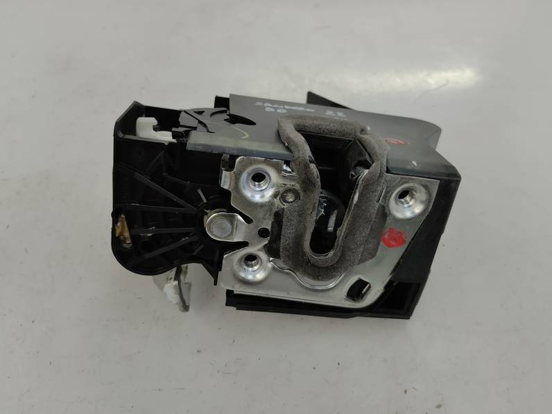 CERRADURA PUERTA DELANTERA DERECHA DACIA SANDERO 2022 1.0 TCE (101 CV)