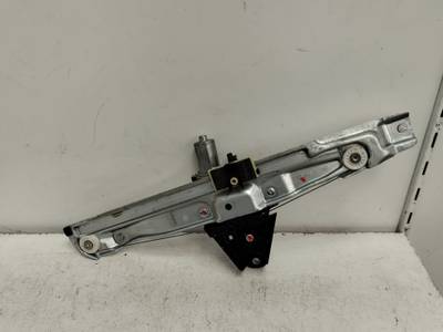 ELEVALUNAS TRASERO IZQUIERDO DACIA SANDERO 2022 1.0 TCE (101 CV)