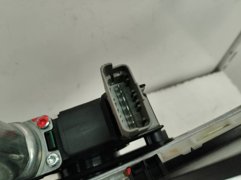 ELEVALUNAS DELANTERO IZQUIERDO DACIA SANDERO 2022 1.0 TCE (101 CV)