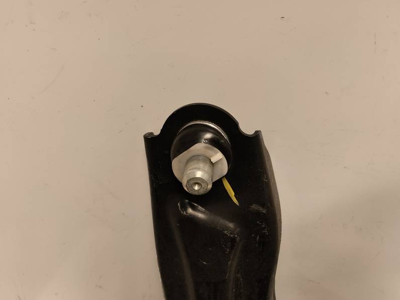 BRAZO SUSPENSION INFERIOR DELANTERO DERECHO DACIA SANDERO 2022 1.0 TCE (101 CV)