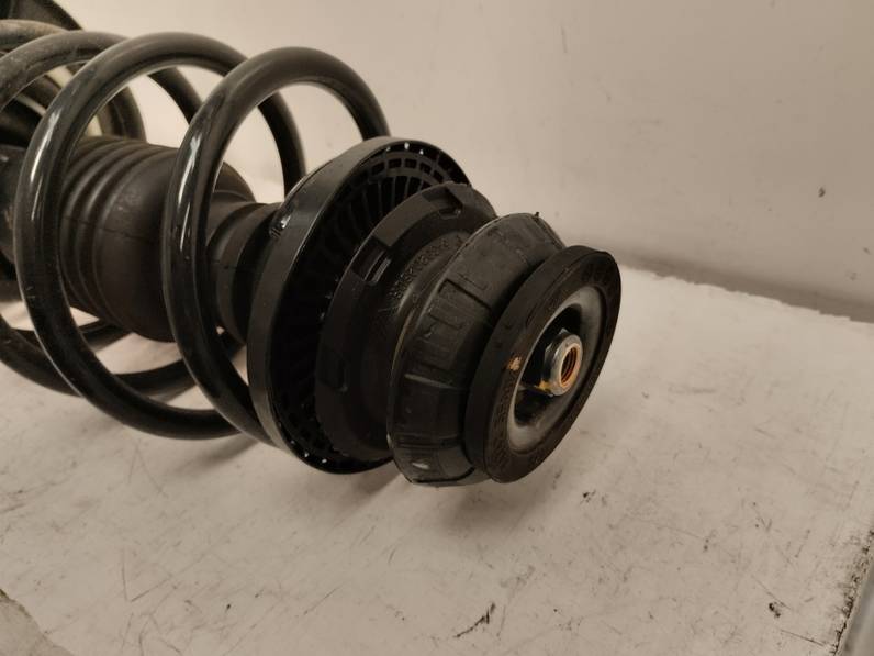 AMORTIGUADOR DELANTERO DERECHO DACIA SANDERO 2022 1.0 TCE (101 CV)